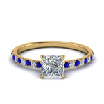 Load image into Gallery viewer, hidden-halo-petite-princess-cut-diamond-engagement-ring-with-sapphire-in-FD9168PRRGSABLANGLE3-NL-YG
