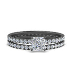 Load image into Gallery viewer, hidden-halo-princess-cut-wedding-ring-set-in-black-gold-FD9168PRANGLE3-NL-BG