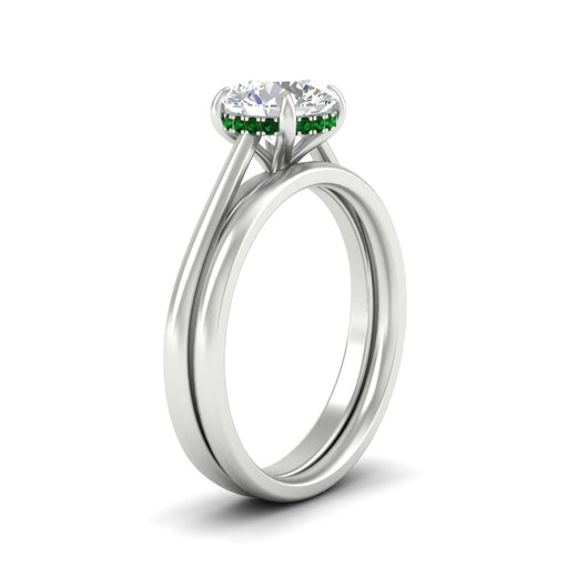 hidden-halo-round-emerald-ring-with-plain-band-in-white-gold-fdens11750rogemgrangle2-nl-wg-ws1.jpg
