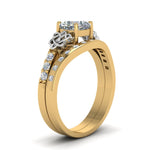 Load image into Gallery viewer, irish-cushion-cut-diamond-bridal-ring-set-in-yellow-gold-FDENS2255B4CUANGLE2-NL-YG_1755d359-1cd7-442b-ae16-97ee6f1e4e22?v=1757052278

