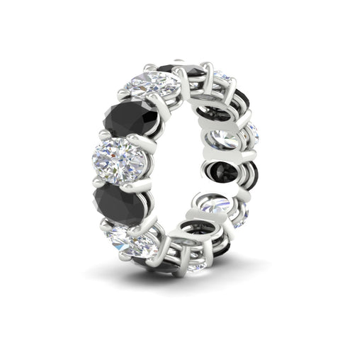 luxury-10-ct-oval-diamond-eternity-wedding-ring-with-black-diamond-in-white-gold-fdewb8324ovgblackangle2-7.00x5.00mm-nl-wg