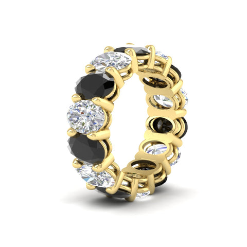 luxury-10-ct-oval-diamond-eternity-wedding-ring-with-black-diamond-in-yellow-gold-fdewb8324ovgblackangle2-7.00x5.00mm-nl-yg