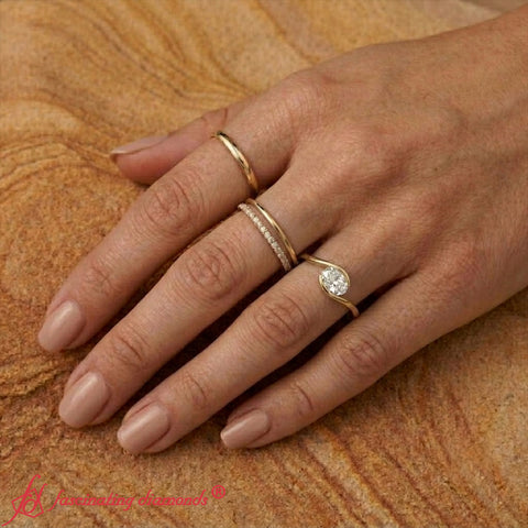 medium-stacking-ring-band-in-yellow-gold-FD9334B-1