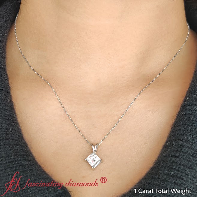 one-carat-princess-cut-solitaire-kite-diamond-pendant-in-white-gold-FDPD10811PR-1_00_CT-WG_jpg?v=1758014492