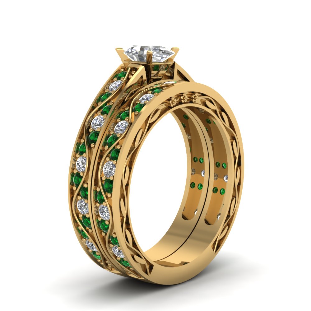 oval-cut-antique-filigree-wedding-ring-set-with-emerald-in-yellow-gold-FDENS3543OVGEMGRANGLE2-NL-YG