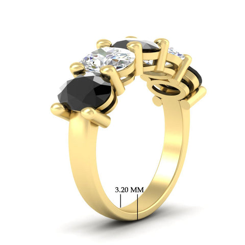oval-shaped-5-stone-black-diamond-wedding-band-5-carat-in-yellow-gold-fdwb8008ovblackangle2-5.00ct-nl-yg-hw.jpg