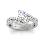 Load image into Gallery viewer, oval-shaped-diamond-wedding-ring-set-in-FDENS3007OV-NL-WG
