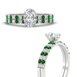 Load image into Gallery viewer, oval-shaped-french-pave-emerald-wedding-ring-set-in-white-gold-FD11408OVGEMGRANGLE3-NL-WG_072ae59f-dac3-4d4a-be5e-b3abc8764e09?v=1763104442
