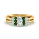Load image into Gallery viewer, pear-accent-emerald-pear-shaped-wedding-ring-set-in-FD9289PEGEMGR-ANGLE3-NL-YG
