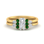 Load image into Gallery viewer, pear-accent-emerald-radiant-cut-wedding-ring-set-in-FD9289RAGEMGR-ANGLE3-NL-YG

