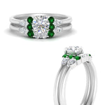 Load image into Gallery viewer, pear-accent-emerald-round-cut-wedding-ring-set-in-FD9289ROGEMGR-ANGLE3-NL-WG
