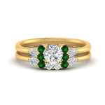 Load image into Gallery viewer, pear-accent-emerald-round-cut-wedding-ring-set-in-FD9289ROGEMGR-ANGLE3-NL-YG
