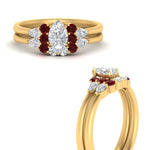 Load image into Gallery viewer, pear-accent-ruby-pear-shaped-wedding-ring-set-in-FD9289PEGRUDR-ANGLE3-NL-YG
