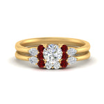 Load image into Gallery viewer, pear-accent-ruby-round-cut-wedding-ring-set-in-FD9289ROGRUDR-ANGLE3-NL-YG
