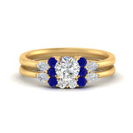 Load image into Gallery viewer, pear-accent-sapphire-round-cut-wedding-ring-set-in-FD9289ROGSABL-ANGLE3-NL-YG
