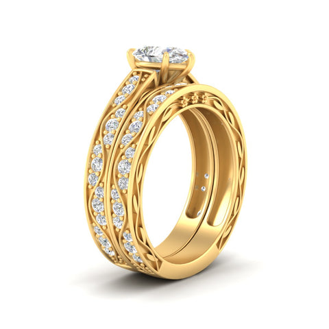 pear-shaped-antique-filigree-diamond-bridal-ring-set-in-yellow-gold-fdens3543peangle2-nl-yg.jpg
