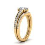 Load image into Gallery viewer, pear-shaped-graduated-channel-diamond-wedding-set-in-FD122866PE-NL-YG
