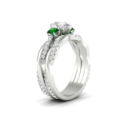 pear-shaped-three-stone-twisted-emerald-wedding-band-in-white-gold-fdens3301pegemgrangle2-nl-wg.jpg