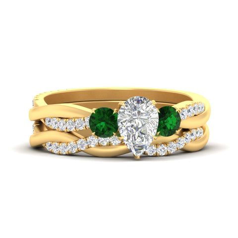 pear-shaped-three-stone-twisted-emerald-wedding-band-in-yellow-gold-fdens3301pegemgrsleep-nl-yg.jpg
