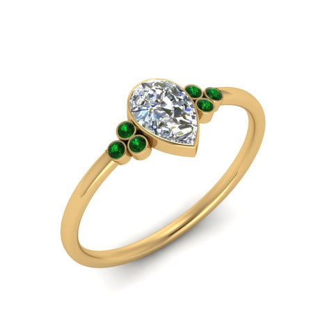petite-bezel-set-pear-shaped-diamond-engagement-ring-with-emerald-in-yellow-gold-FD9175PERGEMGRANGLE2-NL-YG