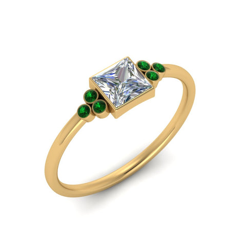 petite-bezel-set-princess-cut-diamond-engagement-ring-with-emerald-in-yellow-gold-FD9175PRRGEMGRANGLE2-NL-YG