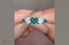 heart-diamond-graduated-5-stone-sapphire-wedding-ring-in-white-gold-fd8898-fancyvideo