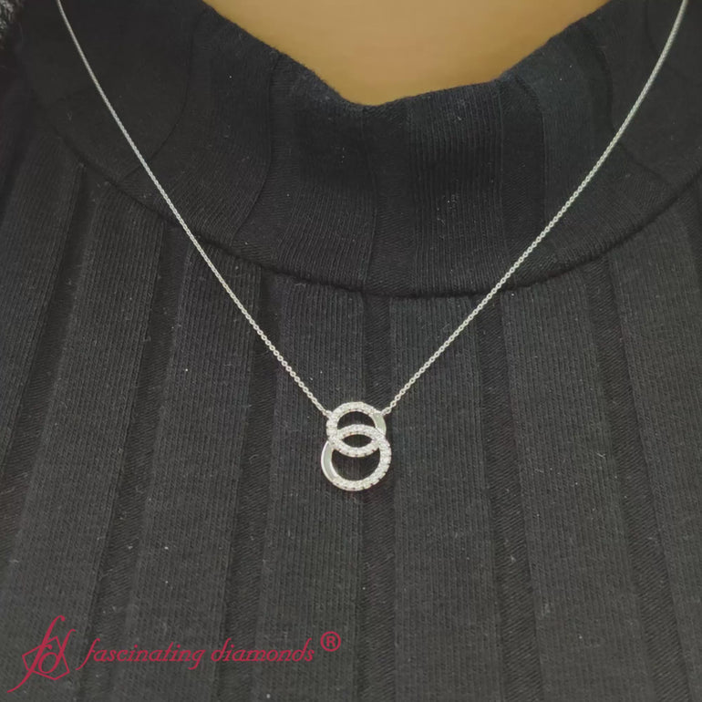 double-circle-diamond-necklace-in-white-gold-fdpd10835-fancyvideo