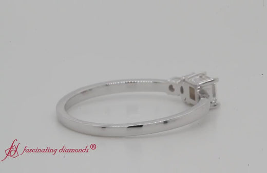 princess-cluster-unique-promise-ring-in-white-gold-fd9007-video
