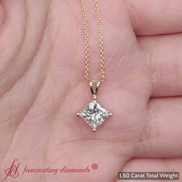 1.50-carat-princess-cut-solitaire-kite-diamond-pendant-in-yellow-gold-FDPD10811PR-1.50