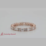 Load and play video in Gallery viewer, baguette-and-round-diamond-band-in-rose-gold-fdewb318

