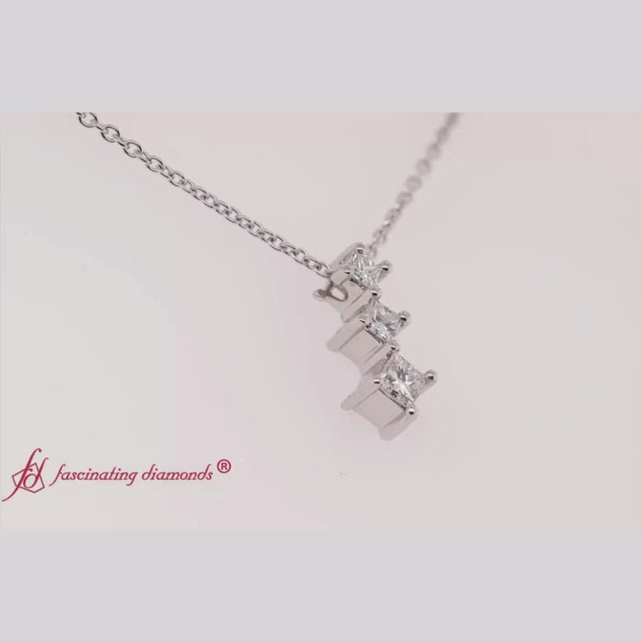 tri-princess-diamond-pendant-in-white-gold-fdpd854-720