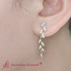 pave-diamond-leaf-drop-earring-in-yellow-gold-fdear8334-fancyvideo