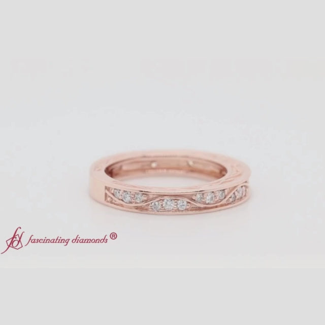vintage-looking-pave-diamond-ring-with-white-diamond-in-18k-rose-gold-rg
