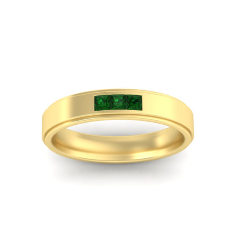 princess-cut-3-stone-emerald-mens-wedding-ring-in-yellow-gold-fdm10340prgemgrangle5-nl-yg