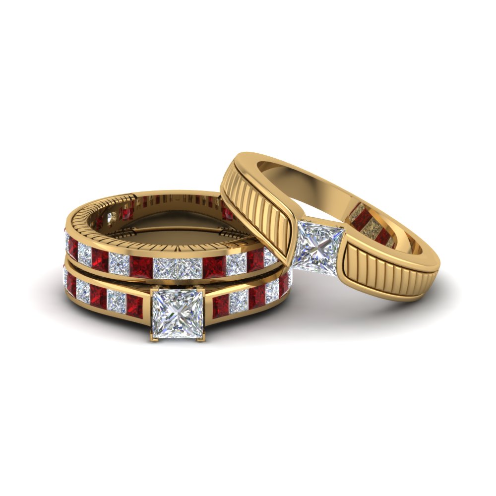 princess-cut-diamond-engraved-trio-matching-diamond-wedding-sets-with-ruby-in-18K-yellow-gold-FD8225TPRGRUDR-NL-YG?v=1756184721