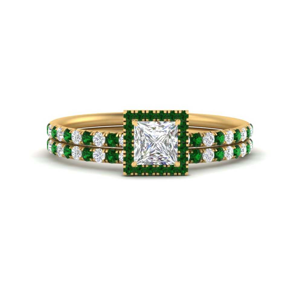 princess-cut-emerald-halo-wedding-ring-set-in-yellow-gold-FD8523PRGEMGR-NL-YG