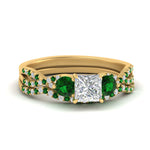 Load image into Gallery viewer, princess-cut-twisted-floral-prong-emerald-wedding-set-in-yellow-gold-FD10257PRGEMGR-NL-YG?v=1756360051

