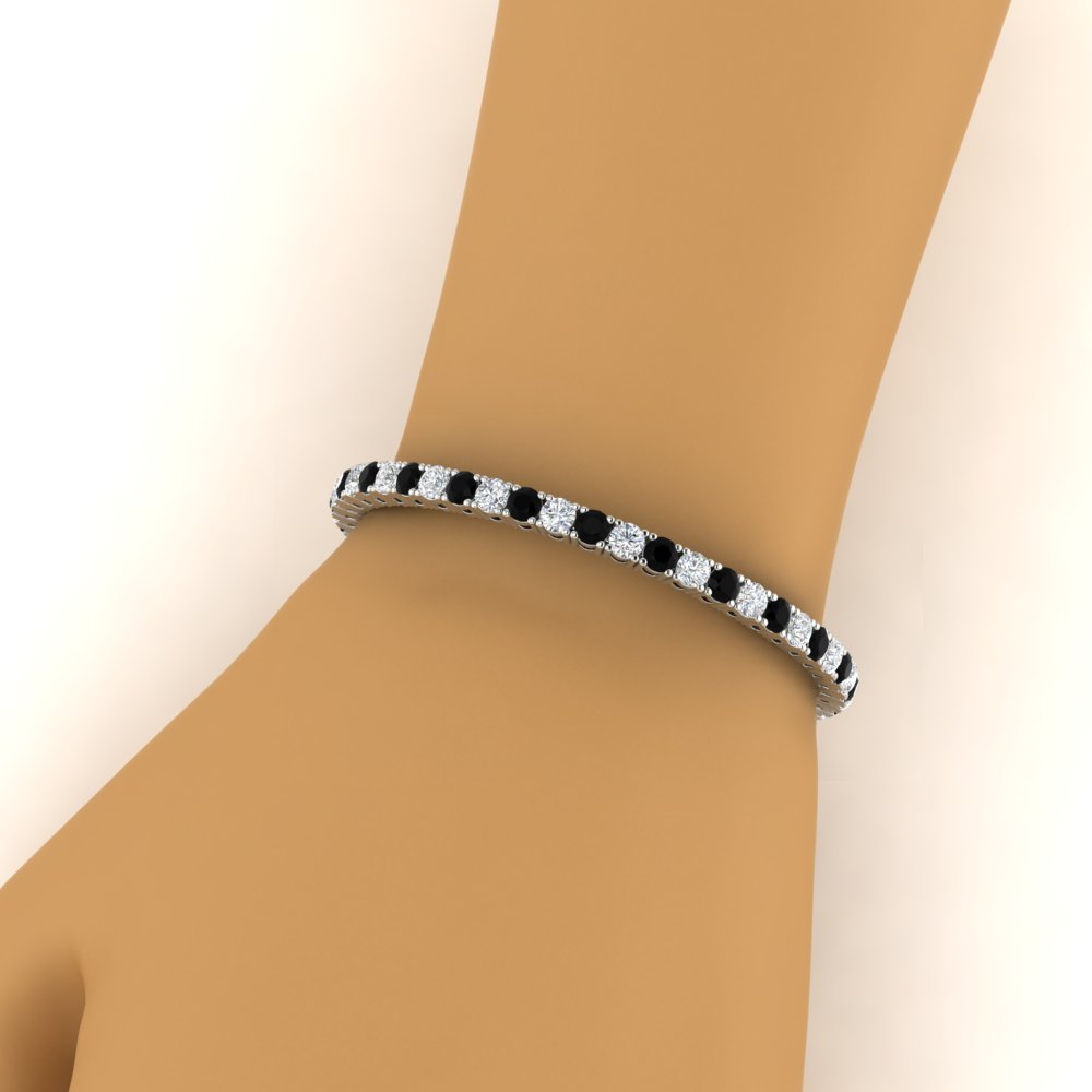 real-diamond-tennis-bracelet-with-black-diamond-9-carat-in-white-gold-FDBRC8635ROGBLACKHAND-9.00_20CT-NL-WG