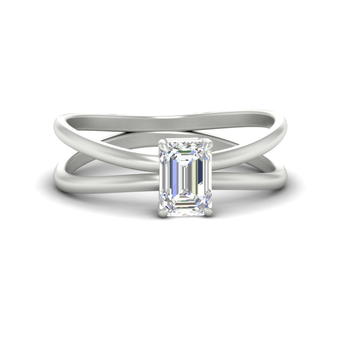 reverse-split-shank-solitaire-ring-in-white-gold-fd1008emsleep-nl-wg