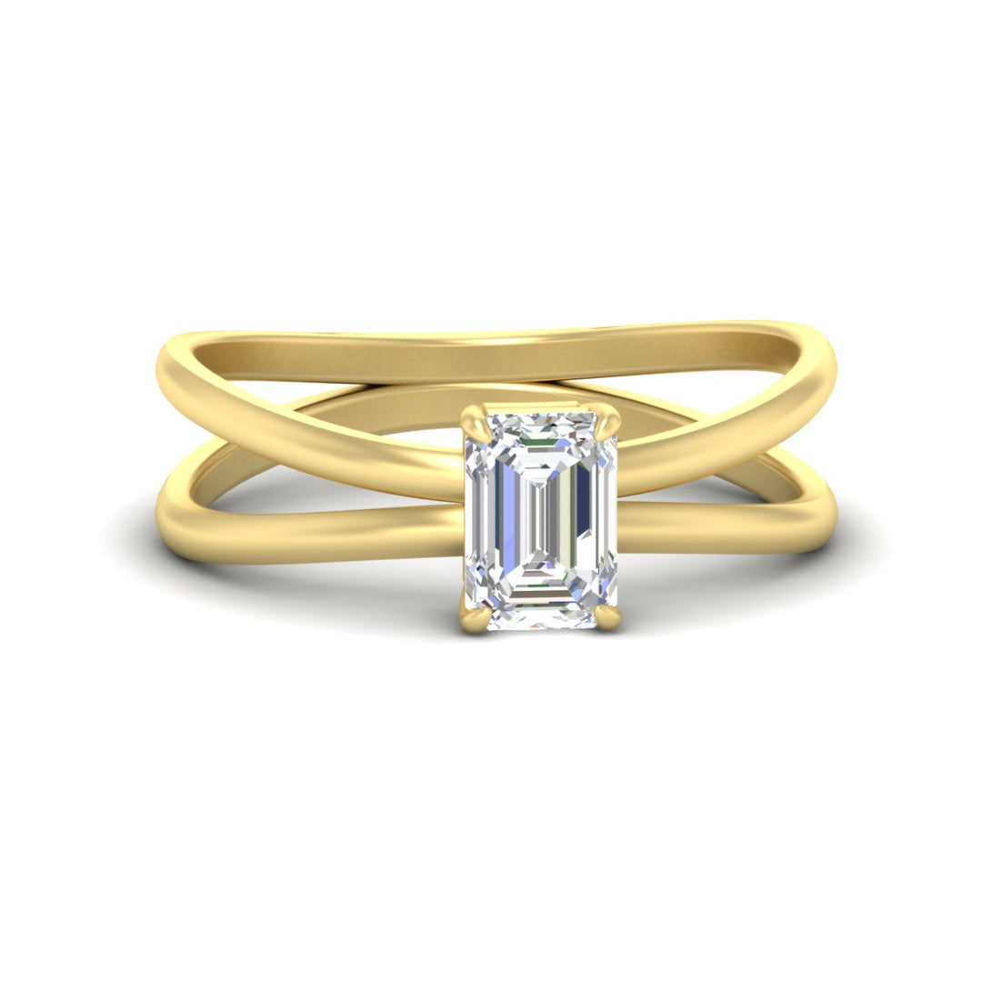 reverse-split-shank-solitaire-ring-in-yellow-gold-fd1008emsleep-nl-yg