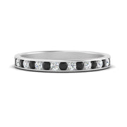 round-channel-stacking-band-with-black-diamond-in-white-gold-FD122981BGBLACKANGLE3-NL-WG.jpg