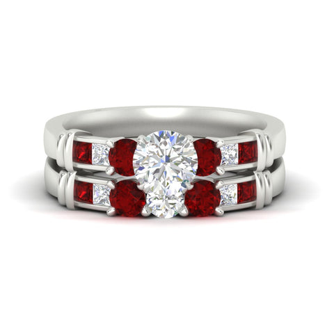 round-cut-bridal-ring-set-with-ruby-princess-channel-accents-in-white-gold-fdens286rogrudrsleep-nl-wg.jpg