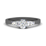 Load image into Gallery viewer, round-cut-diamond-ring-with-tapered-baguettes-in-FD10590RORANGLE3-NL-BG
