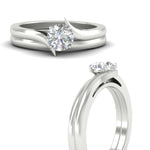 Load image into Gallery viewer, round-cut-diamond-serenity-solitaire-wedding-set-in-white-gold-fdens1020roangle3-nl-wg?v=1764307635