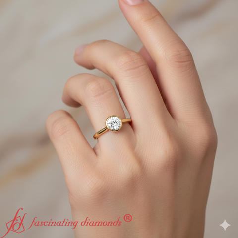 round-cut-petite-bezel-solitaire-engagement-ring-yellow-gold-fdenr2992-model