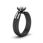 Load image into Gallery viewer, round-cut-swirl-channel-diamond-bridal-black-set-in-black-gold-FDENS4028RO-NL-BG.jpg
