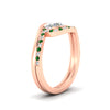 Load image into Gallery viewer, round-cut-swirl-emerald-wedding-band-set-in-rose-gold-fdens7806rogemgrangle2-nl-rg_38464fcf-5f85-4612-9267-ff6b28fba0b9.jpg?v=1759906372