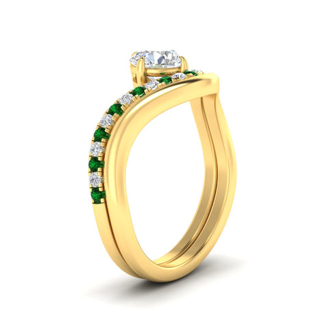 round-cut-twisted-pave-emerald-ring-with-curved-plain-band-in-yellow-gold-fdens11617rogemgrangle2-nl-yg.jpg