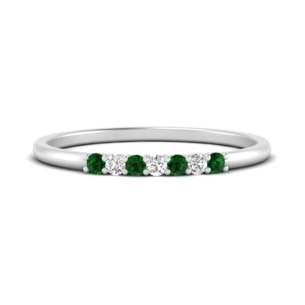round-diamond-stacking-wedding-band-with-emerald-in-white-gold-FD122844B2GEMGRANGLE3-NL-WG.jpg