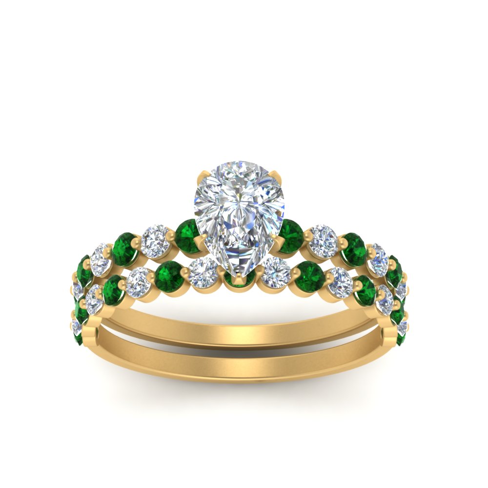 shared-prong-pear-engagement-and-wedding-ring-set-with-emerald-in-FDENS3023PEGEMGR-NL-YG